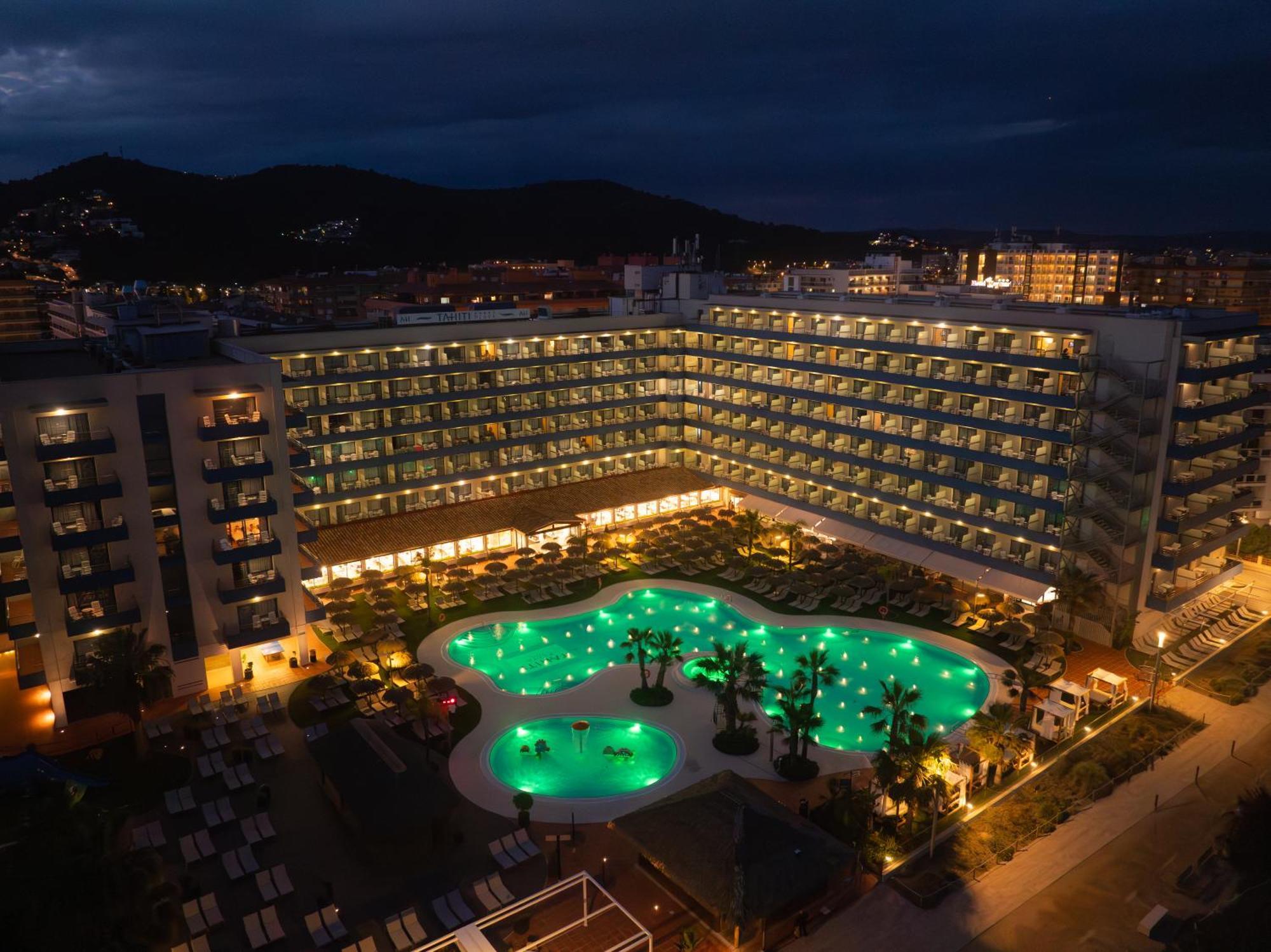 Hotel Tahití Playa Santa Susanna Exterior foto